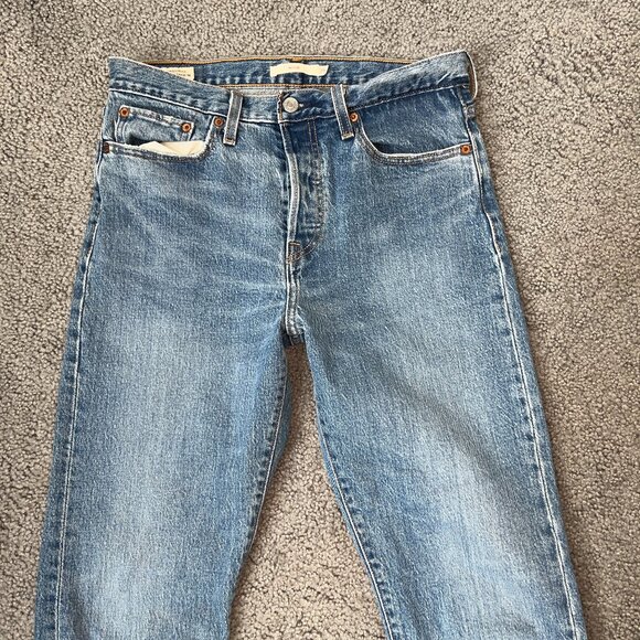 LEVI'S BIG E WEDGIE Button Fly Premium Denim Blue Jeans - EUC - Size 29 - Picture 2 of 11